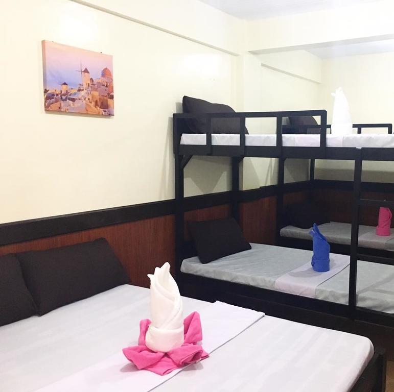 بيت شباب Travellers Pad Boracay Balabag  المظهر الخارجي الصورة