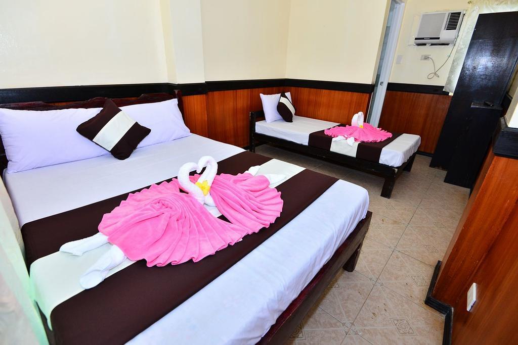 بيت شباب Travellers Pad Boracay Balabag  المظهر الخارجي الصورة