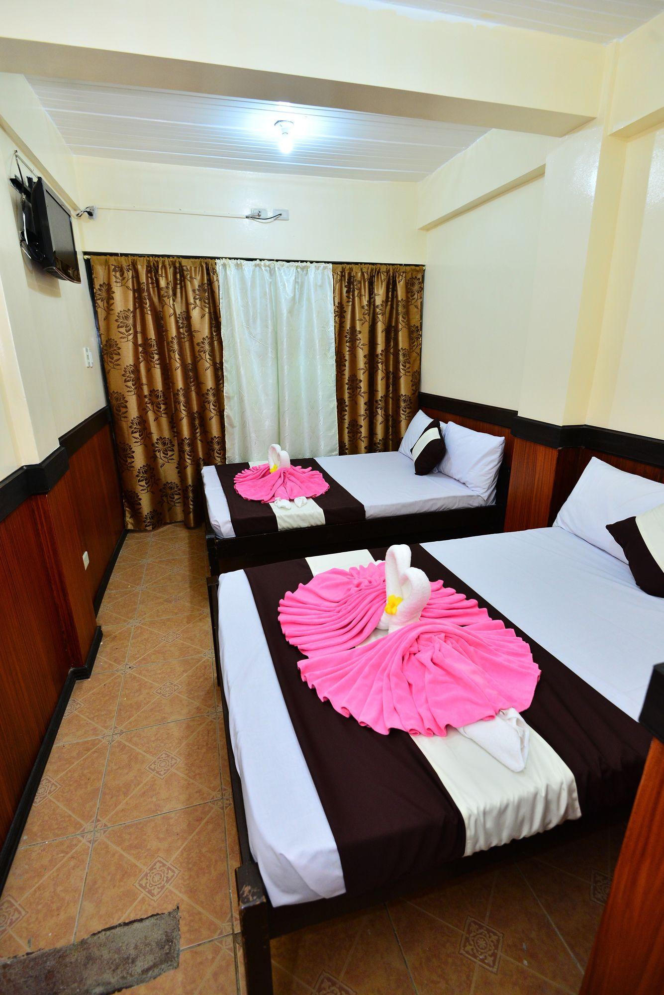بيت شباب Travellers Pad Boracay Balabag  المظهر الخارجي الصورة