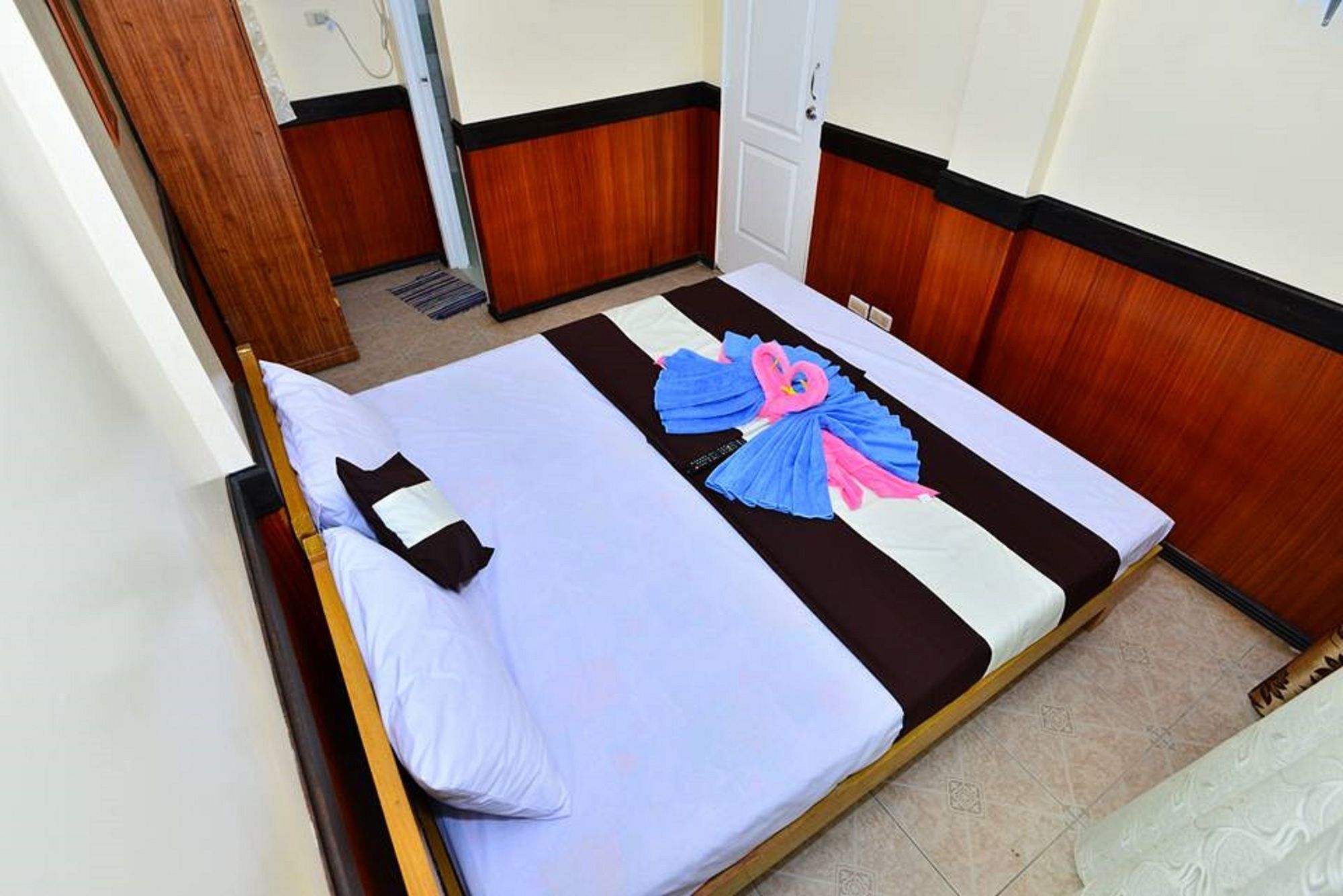 بيت شباب Travellers Pad Boracay Balabag  المظهر الخارجي الصورة