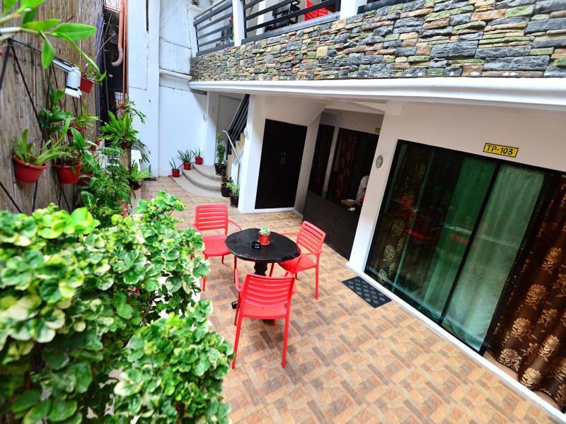 بيت شباب Travellers Pad Boracay Balabag  المظهر الخارجي الصورة